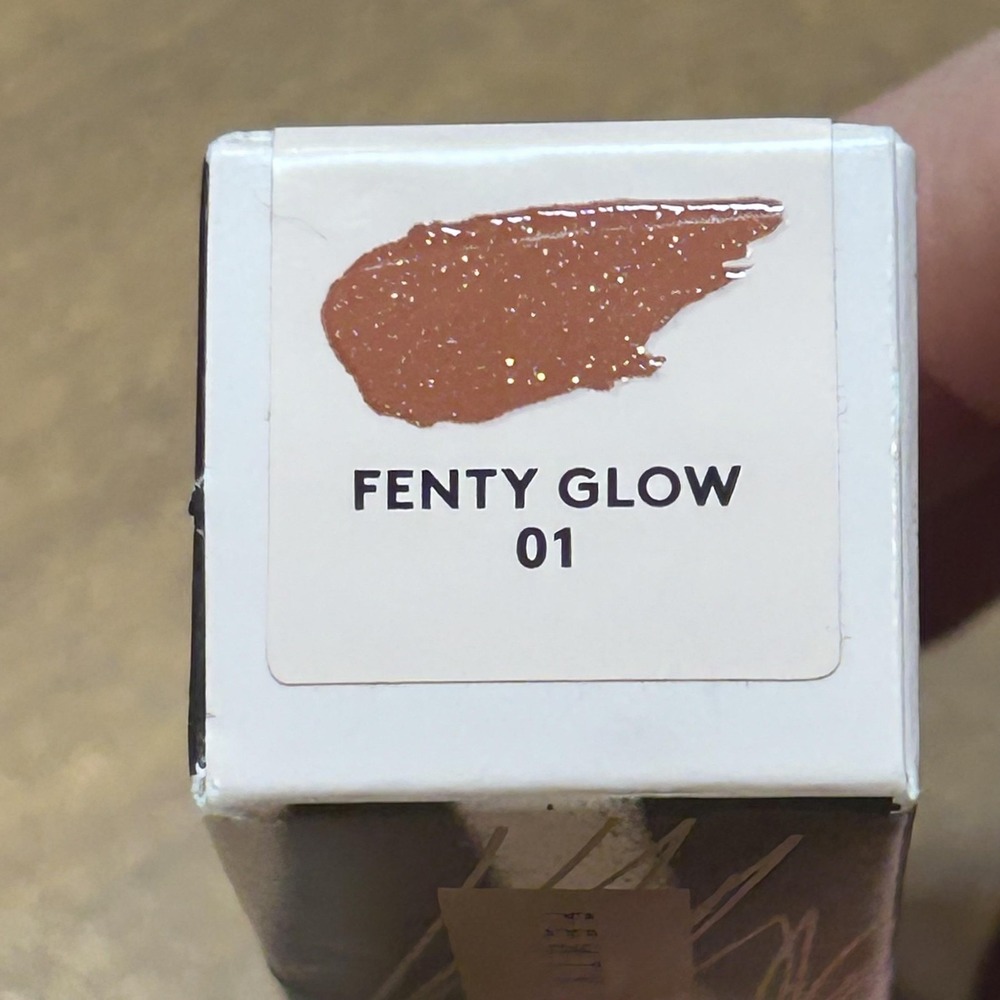 Fenty Beauty Gloss Bomb Stix Fenty Glow 01 0.12oz 3.6g Nude Lip Gloss Stick - Picture 2 of 5